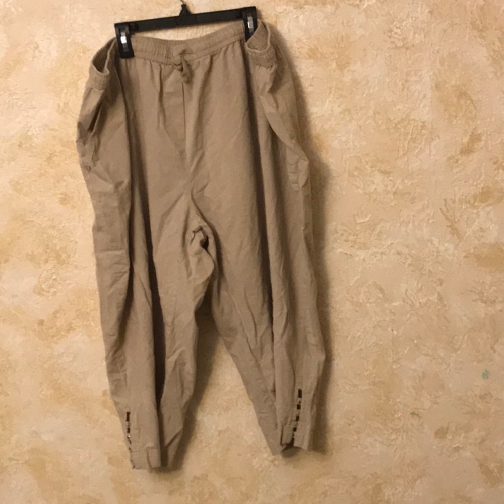 Plus size khaki capris